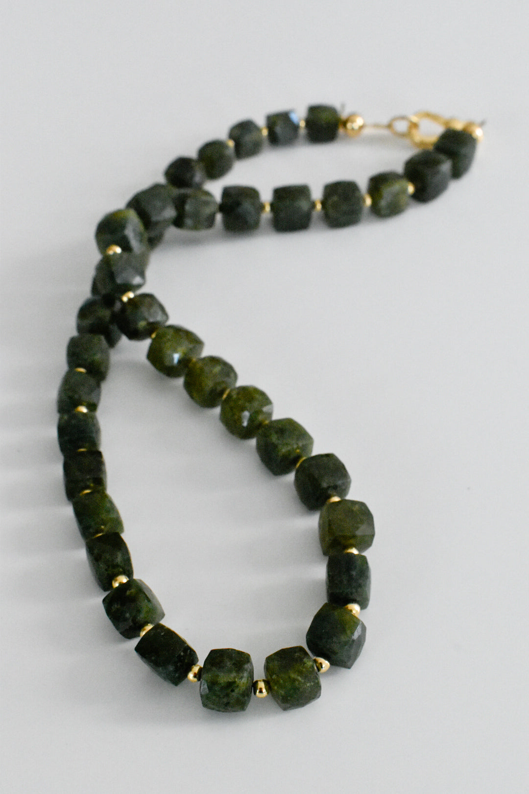 Serpentina necklace