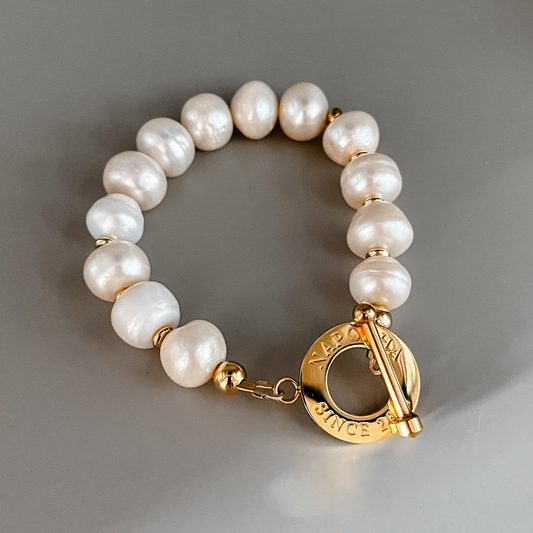 Pearl Signature bracelet